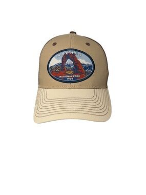 Arches National Park Utah Brown Beige Mesh Back Trucker Plastic SnapBack Cap Hat